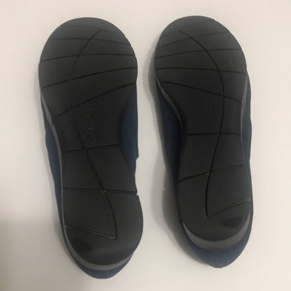 𝅺Clarks Artisan collection blue suede slip on shoes size 7 1/2 medium - Picture 5 of 10